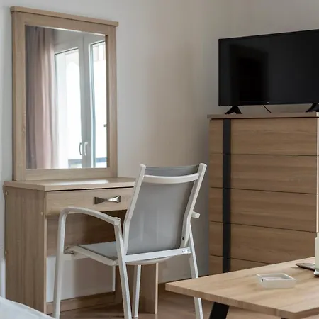 Apartament With Sea View In *