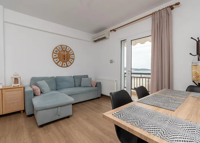With Sea View In 아파트 네오스마르마라스